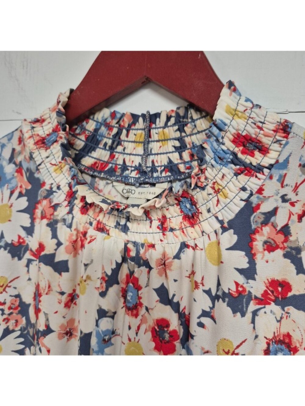 CATO Floral Sleeveless Blouse With Smocked Neckline Size 18/20W Daisy Print - Picture 2 of 6